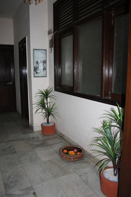 Jeraths Villa Bed And Breakfast 델리 외부 사진