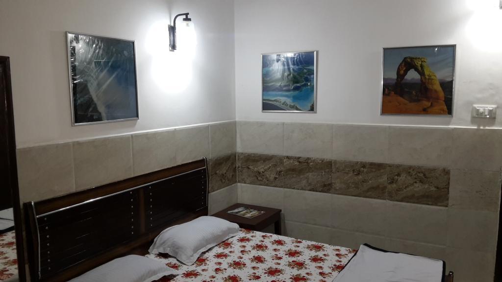 Jeraths Villa Bed And Breakfast 델리 외부 사진